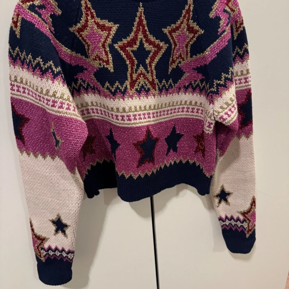 Sweater - Picture 4 of 4